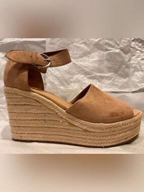Nine West Tan Suede Espadrille Wedge Sandals Size 9.5